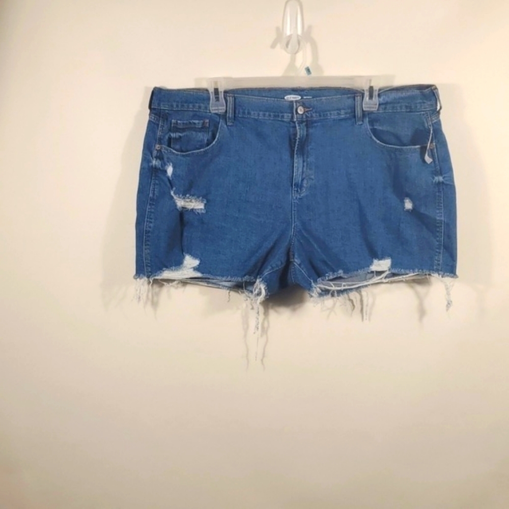 Old Navy Boyfriend Jean Shorts Distressed Mid-Rise NWTG Size 20 Plus